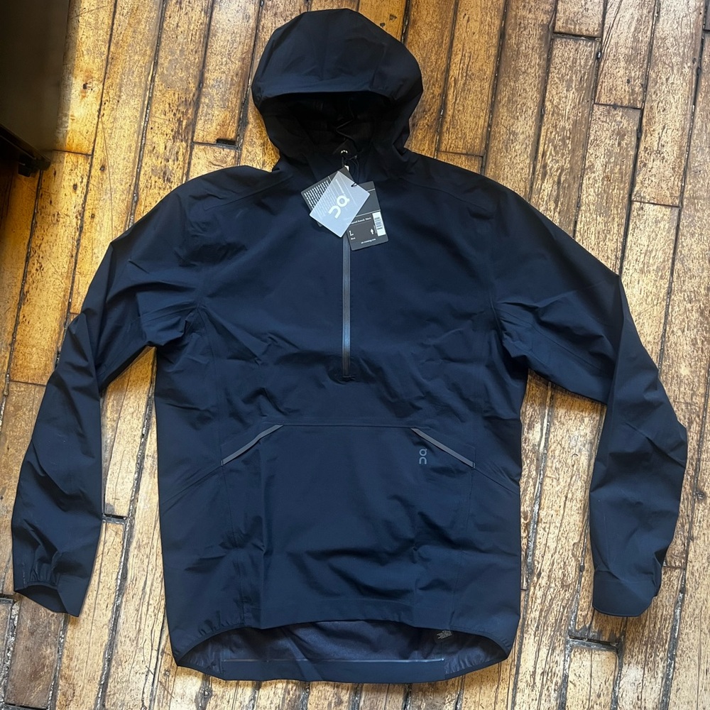 BNWT On Running Waterproof Anorak
